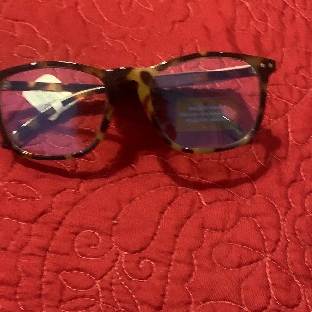 NWT Claire's Solar Blue Light Reducing Tortoiseshell Cat Eye Clear Lens Frames
